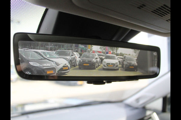 Toyota RAV4 2.5 Hybrid Style CARPLAY | LMV18 | CLIMATE | LED | ADAPCRUISE | LEDER | ELECAKLEP | AFNTRHAAK | NAVI | 360CAMERA | STOELVERW