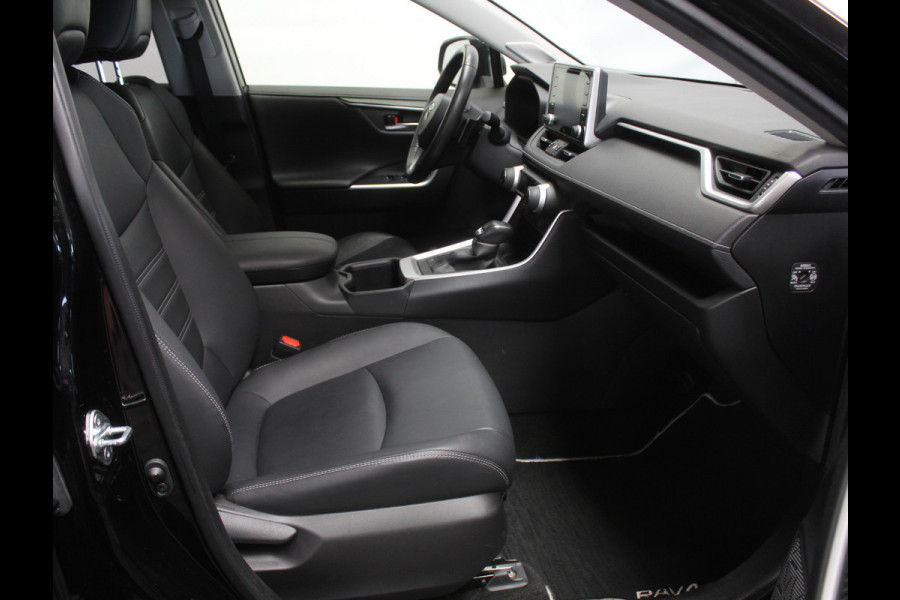 Toyota RAV4 2.5 Hybrid Style CARPLAY | LMV18 | CLIMATE | LED | ADAPCRUISE | LEDER | ELECAKLEP | AFNTRHAAK | NAVI | 360CAMERA | STOELVERW