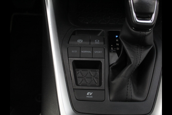 Toyota RAV4 2.5 Hybrid Style CARPLAY | LMV18 | CLIMATE | LED | ADAPCRUISE | LEDER | ELECAKLEP | AFNTRHAAK | NAVI | 360CAMERA | STOELVERW