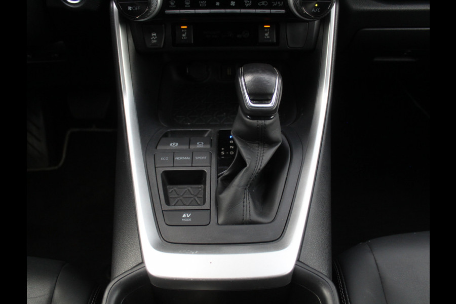 Toyota RAV4 2.5 Hybrid Style CARPLAY | LMV18 | CLIMATE | LED | ADAPCRUISE | LEDER | ELECAKLEP | AFNTRHAAK | NAVI | 360CAMERA | STOELVERW