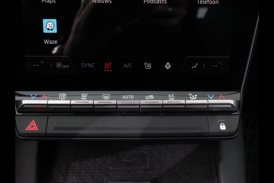 Renault Mégane E-Tech Comfort range Evolution 60 kWh Climate control Adaptieve cruise control Parkeersensoren Camera LED Apple Carplay/ Android Auto