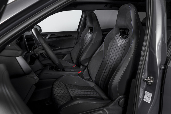 Volkswagen Tayron 1.5 eHybrid 272 PK R-Line | Black Style Pakket | S/K-Panodak | Elek. Trekhaak | Dig. Cockpit | Adapt. Cruise | Stoel-+Stuurverw. | Camera | App. Connect | ECC | Elek. Klep | LM 20" | 5958