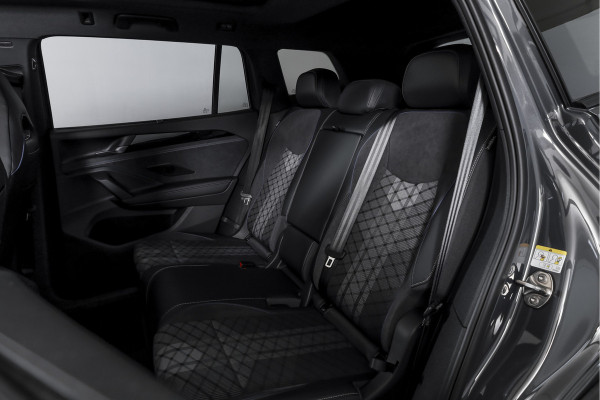 Volkswagen Tayron 1.5 eHybrid 272 PK R-Line | Black Style Pakket | S/K-Panodak | Elek. Trekhaak | Dig. Cockpit | Adapt. Cruise | Stoel-+Stuurverw. | Camera | App. Connect | ECC | Elek. Klep | LM 20" | 5958