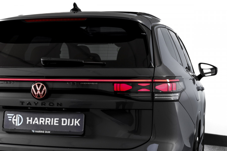 Volkswagen Tayron 1.5 eHybrid 272 PK R-Line | Black Style Pakket | S/K-Panodak | Elek. Trekhaak | Dig. Cockpit | Adapt. Cruise | Stoel-+Stuurverw. | Camera | App. Connect | ECC | Elek. Klep | LM 20" | 5958