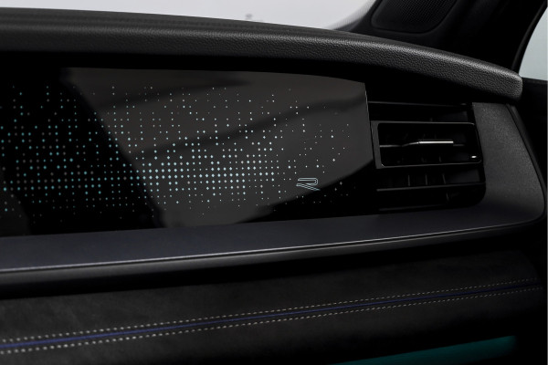 Volkswagen Tayron 1.5 eHybrid 272 PK R-Line | Black Style Pakket | S/K-Panodak | Elek. Trekhaak | Dig. Cockpit | Adapt. Cruise | Stoel-+Stuurverw. | Camera | App. Connect | ECC | Elek. Klep | LM 20" | 5958