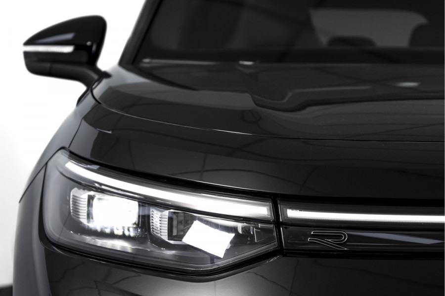 Volkswagen Tayron 1.5 eHybrid 272 PK R-Line | Black Style Pakket | S/K-Panodak | Elek. Trekhaak | Dig. Cockpit | Adapt. Cruise | Stoel-+Stuurverw. | Camera | App. Connect | ECC | Elek. Klep | LM 20" | 5958