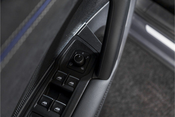 Volkswagen Tayron 1.5 eHybrid 272 PK R-Line | Black Style Pakket | S/K-Panodak | Elek. Trekhaak | Dig. Cockpit | Adapt. Cruise | Stoel-+Stuurverw. | Camera | App. Connect | ECC | Elek. Klep | LM 20" | 5958