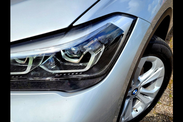 BMW X1 XDrive25e Pano, HUD, Cam, Harman, M-stuur, Leer