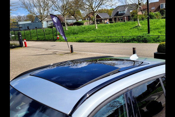 BMW X1 XDrive25e Pano, HUD, Cam, Harman, M-stuur, Leer