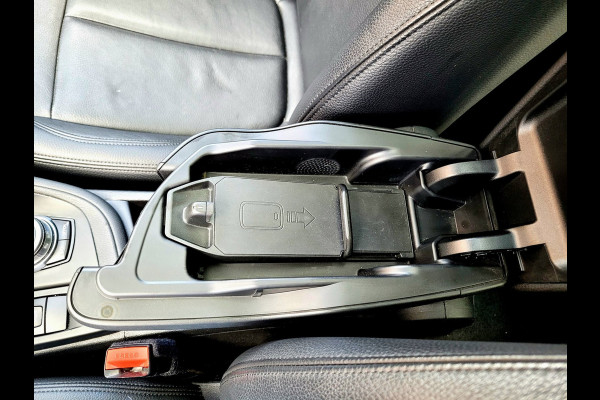 BMW X1 XDrive25e Pano, HUD, Cam, Harman, M-stuur, Leer