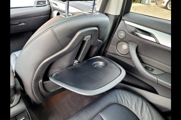 BMW X1 XDrive25e Pano, HUD, Cam, Harman, M-stuur, Leer