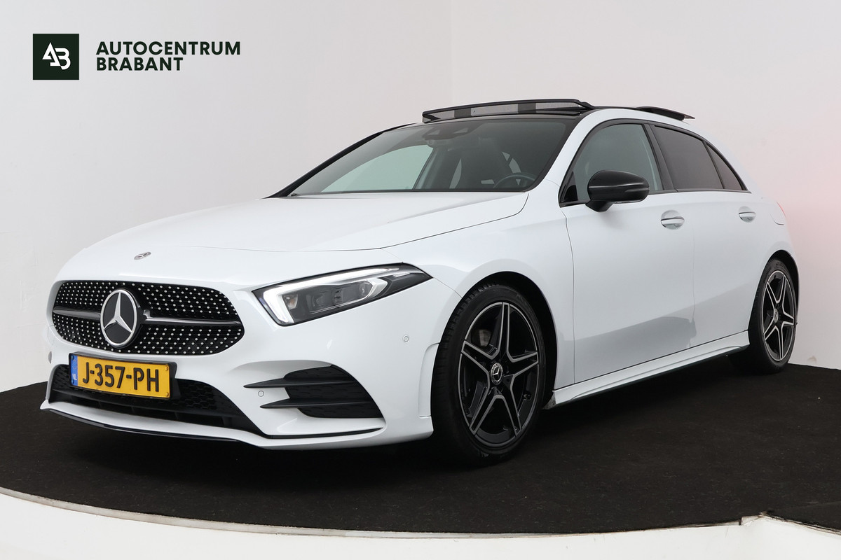 Mercedes-Benz A-Klasse 180 Business Solution Plus AMG (PANORAMADAK, SFEERVERLICHTING, CAMERA, STOELVERWARMING, ELEKT. STOELEN)