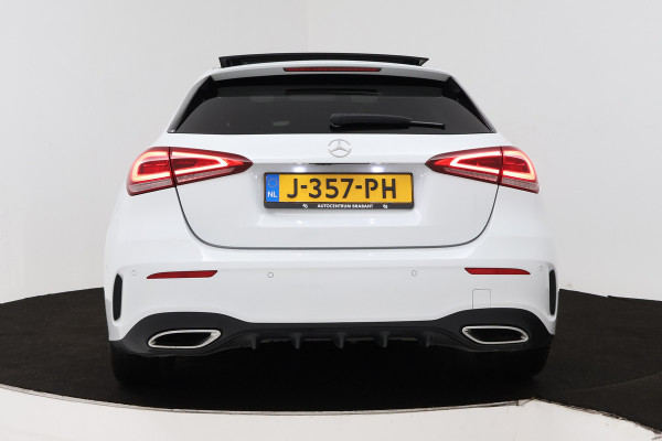 Mercedes-Benz A-Klasse 180 Business Solution Plus AMG (PANORAMADAK, SFEERVERLICHTING, CAMERA, STOELVERWARMING, ELEKT. STOELEN)