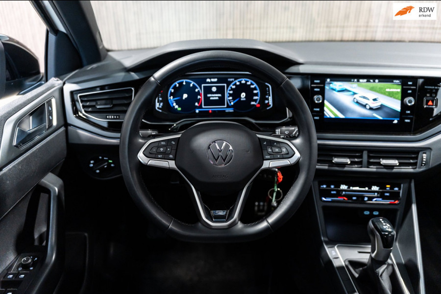 Volkswagen Taigo 1.5 TSI R-Line DSG PANO IQ CAMERA