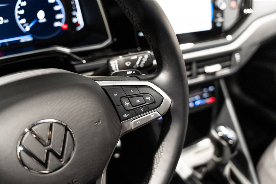 Volkswagen Taigo 1.5 TSI R-Line DSG PANO IQ CAMERA