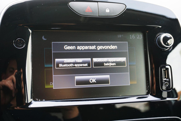 Renault Clio Estate 0.9 TCe Limited |CARPLAY |DEALER ONDERH.|TREKHAAK!