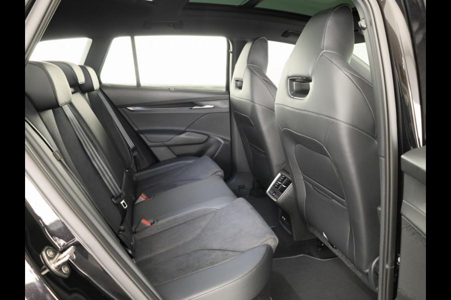Škoda Enyaq 85 Sportline | Panoramadak | 20 inch | Sportstoelen | Adaptive Cruise | Blind Spot