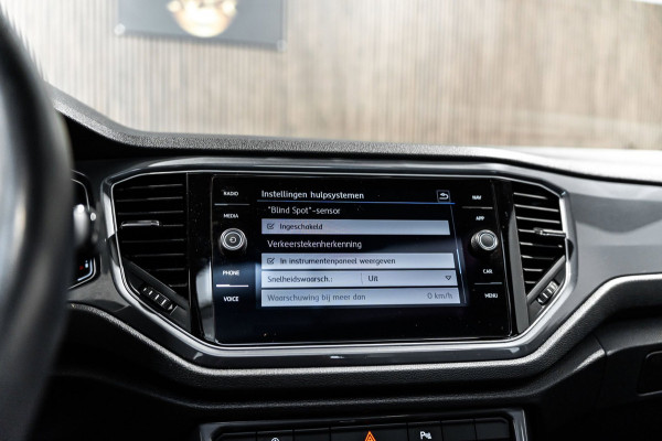 Volkswagen T-Roc 1.5 TSI 3x R-Line 2020 DSG LED PANO