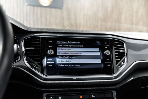 Volkswagen T-Roc 1.5 TSI 3x R-Line 2020 DSG LED PANO