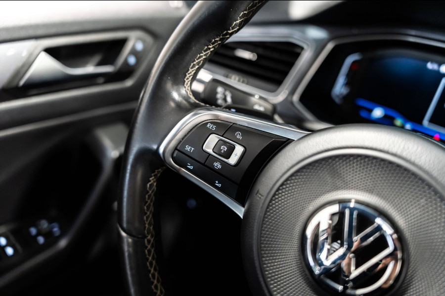 Volkswagen T-Roc 1.5 TSI 3x R-Line 2020 DSG LED PANO