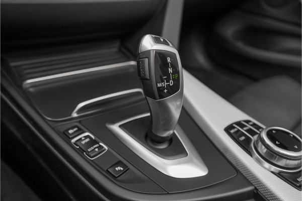 BMW 4 Serie Cabrio 440i M-Sport Nekverwarming Cruise Memory 19"