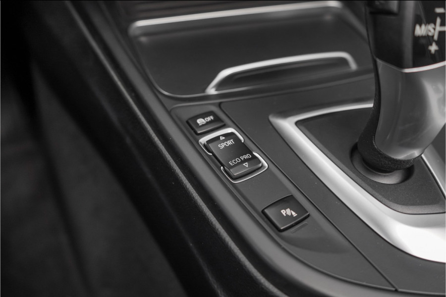 BMW 4 Serie Cabrio 440i M-Sport Nekverwarming Cruise Memory 19"