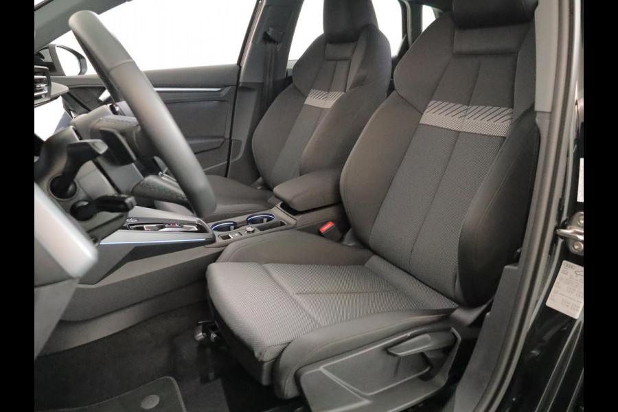 Audi A3 Sportback 40 TFSI e Advanced edition | Camera| Stoelverwarming | Sfeerverlichting |