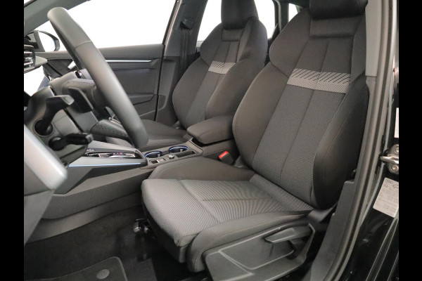 Audi A3 Sportback 40 TFSI e Advanced edition | Camera| Stoelverwarming | Sfeerverlichting |