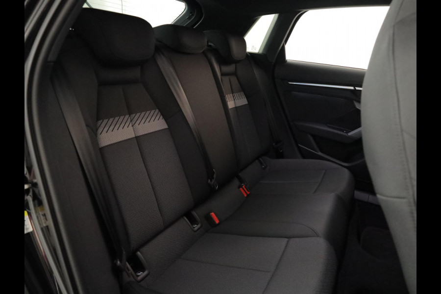 Audi A3 Sportback 40 TFSI e Advanced edition | Camera| Stoelverwarming | Sfeerverlichting |