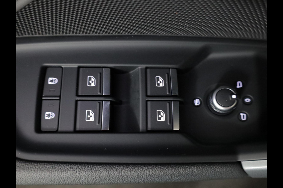 Audi A3 Sportback 40 TFSI e Advanced edition | Camera| Stoelverwarming | Sfeerverlichting |