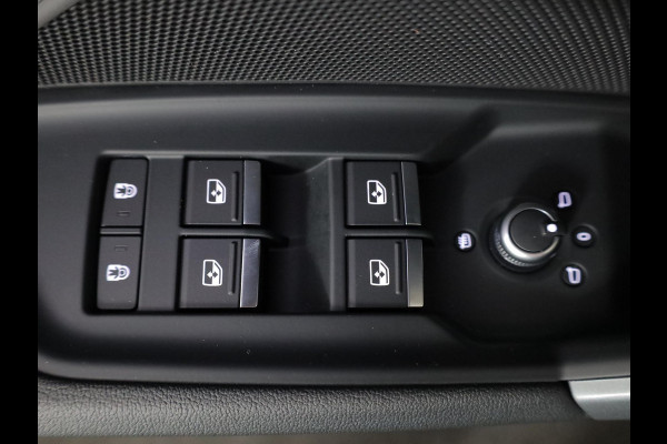 Audi A3 Sportback 40 TFSI e Advanced edition | Camera| Stoelverwarming | Sfeerverlichting |