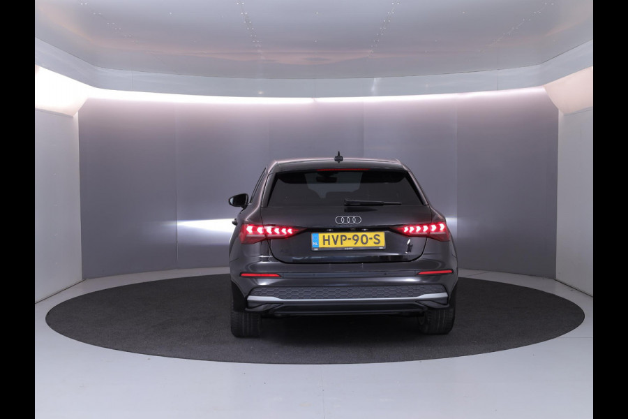 Audi A3 Sportback 40 TFSI e Advanced edition | Camera| Stoelverwarming | Sfeerverlichting |