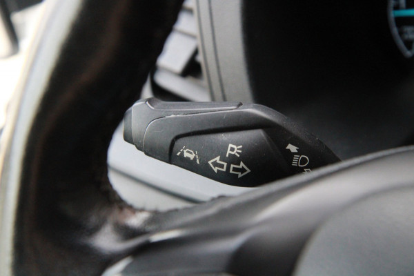 Ford Transit Custom 300 2.0 TDCI L2H1 Trend / Camera / Sync 3 carplay / Dealer onderhouden