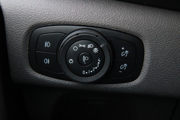 Ford Transit Custom 300 2.0 TDCI L2H1 Trend / Camera / Sync 3 carplay / Dealer onderhouden