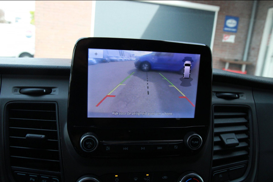 Ford Transit Custom 300 2.0 TDCI L2H1 Trend / Camera / Sync 3 carplay / Dealer onderhouden
