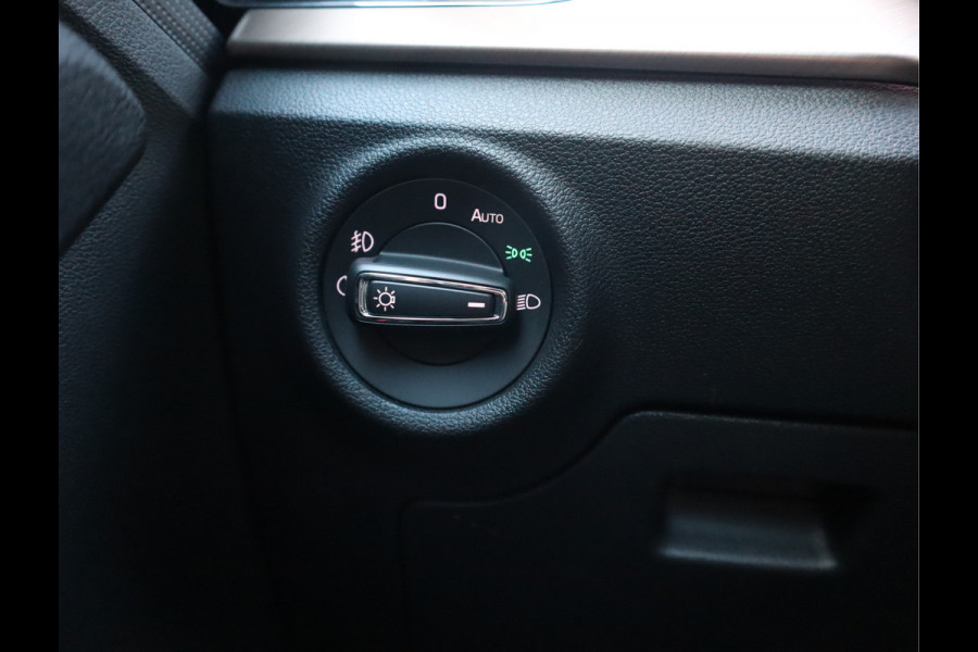 Škoda SCALA 1.0 TSI Business Edition Navi / Stoelverw / Automaat BTW Auto