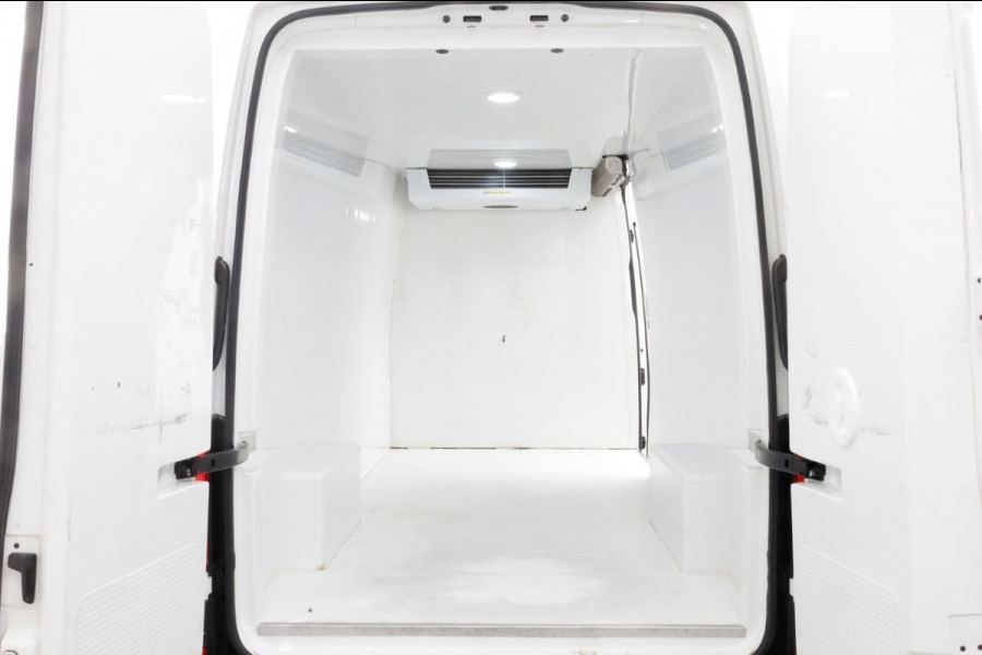 Volkswagen Crafter 35 2.0 TDI 140pk L4H3 (L3H2) Maxi Koelwagen Airco/Navi/Camera 11-2022