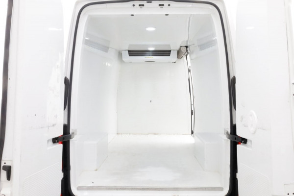 Volkswagen Crafter 35 2.0 TDI 140pk L4H3 (L3H2) Maxi Koelwagen Airco/Navi/Camera 11-2022