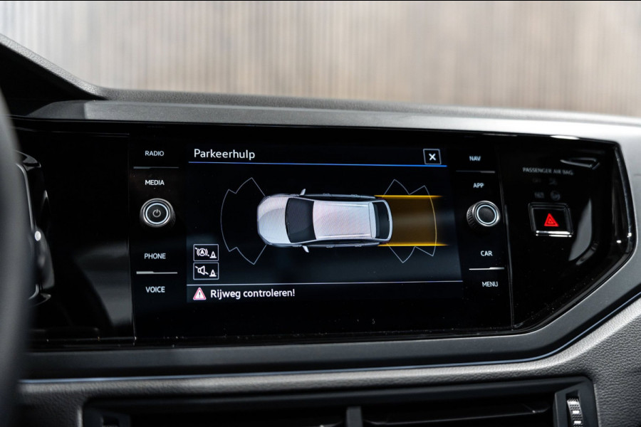 Volkswagen Taigo 1.0 TSI R-Line DSG PANO IQ BEATS