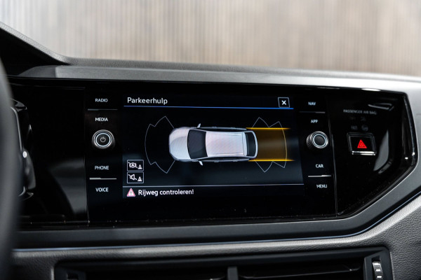 Volkswagen Taigo 1.0 TSI R-Line DSG PANO IQ BEATS