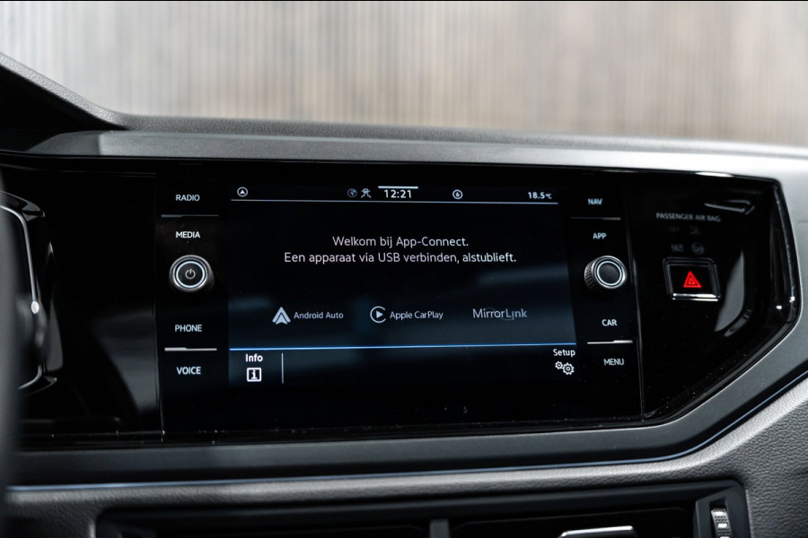 Volkswagen Taigo 1.0 TSI R-Line DSG PANO IQ BEATS