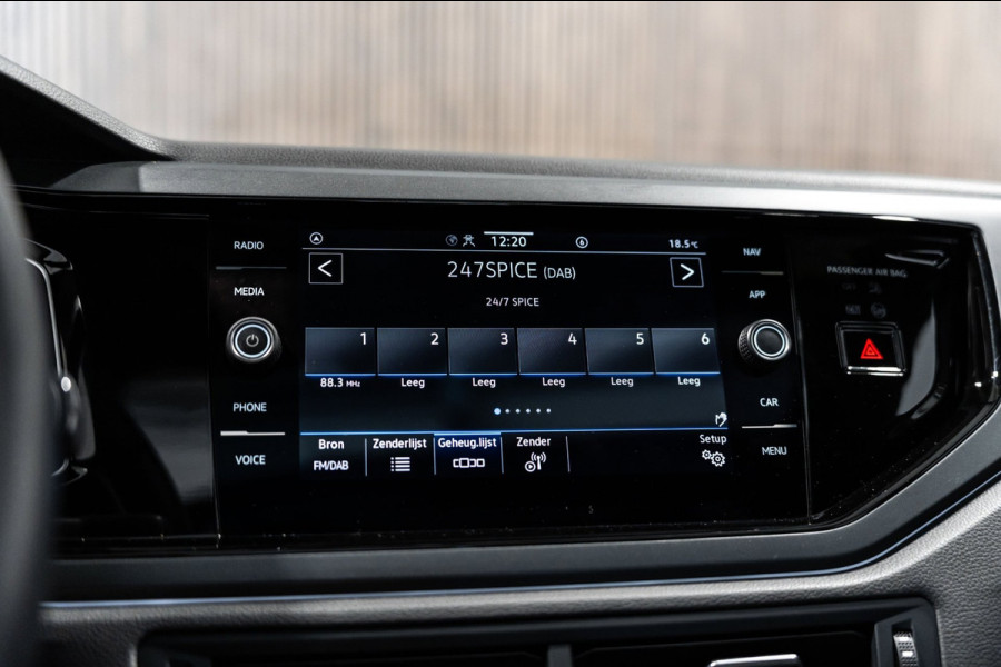 Volkswagen Taigo 1.0 TSI R-Line DSG PANO IQ BEATS