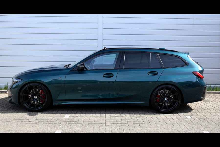 BMW 3 Serie Touring 330e*M-Pakket*Dak*Trekhaak*112Dkm**Keyless*2023*Boston Green*INDIVIDUAL*