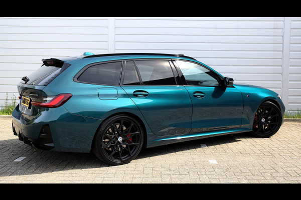 BMW 3 Serie Touring 330e*M-Pakket*Dak*Trekhaak*112Dkm**Keyless*2023*Boston Green*INDIVIDUAL*