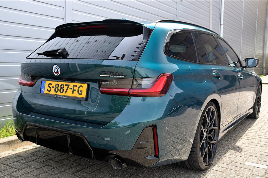 BMW 3 Serie Touring 330e*M-Pakket*Dak*Trekhaak*112Dkm**Keyless*2023*Boston Green*INDIVIDUAL*