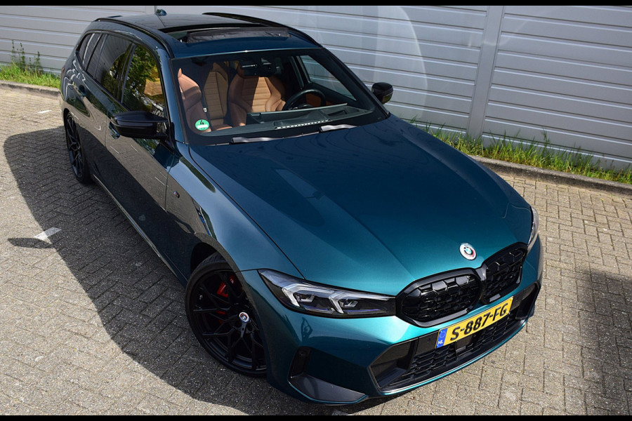 BMW 3 Serie Touring 330e*M-Pakket*Dak*Trekhaak*112Dkm**Keyless*2023*Boston Green*INDIVIDUAL*