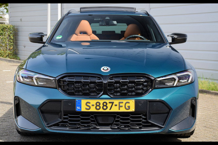 BMW 3 Serie Touring 330e*M-Pakket*Dak*Trekhaak*112Dkm**Keyless*2023*Boston Green*INDIVIDUAL*
