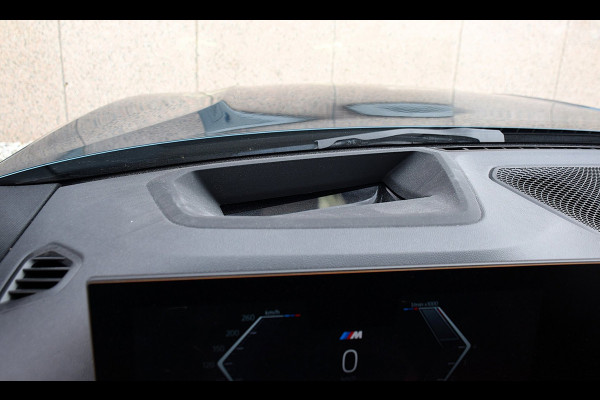 BMW 3 Serie Touring 330e*M-Pakket*Dak*Trekhaak*112Dkm**Keyless*2023*Boston Green*INDIVIDUAL*