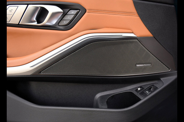 BMW 3 Serie Touring 330e*M-Pakket*Dak*Trekhaak*112Dkm**Keyless*2023*Boston Green*INDIVIDUAL*