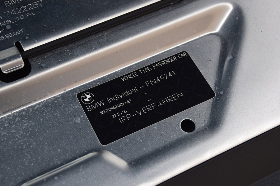 BMW 3 Serie Touring 330e*M-Pakket*Dak*Trekhaak*112Dkm**Keyless*2023*Boston Green*INDIVIDUAL*